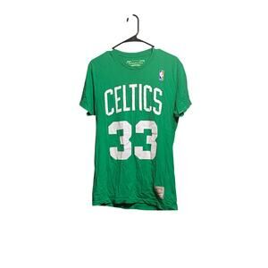 Green 'Bird 33' Graphic Tee